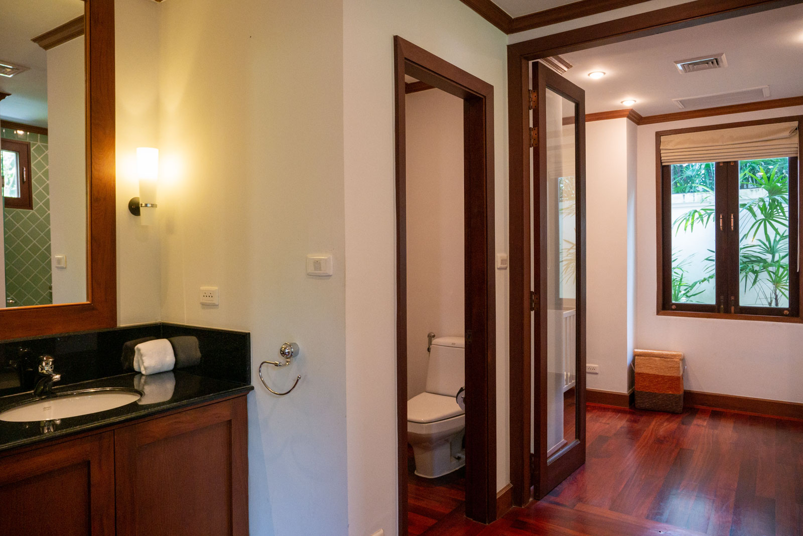 Beautiful 4-Bedroom Sai Taan Pool Villa for Sale - 10 mins Walk to Laguna and Bang Tao Beach - Photo 6