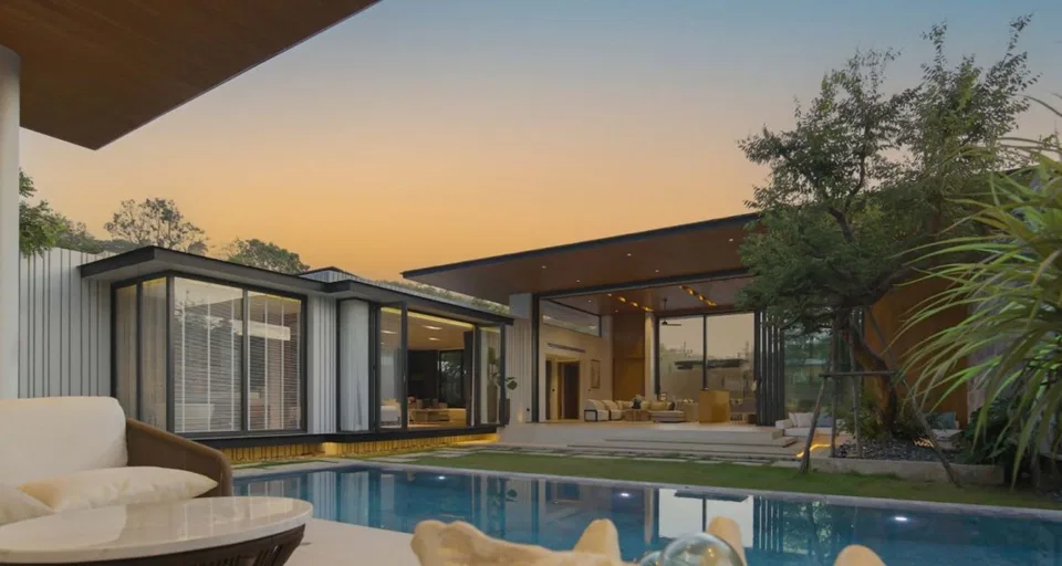 4 Bedroom Tropical Luxurious Botanica Majestia Villas for Sale - Type B - Image 2