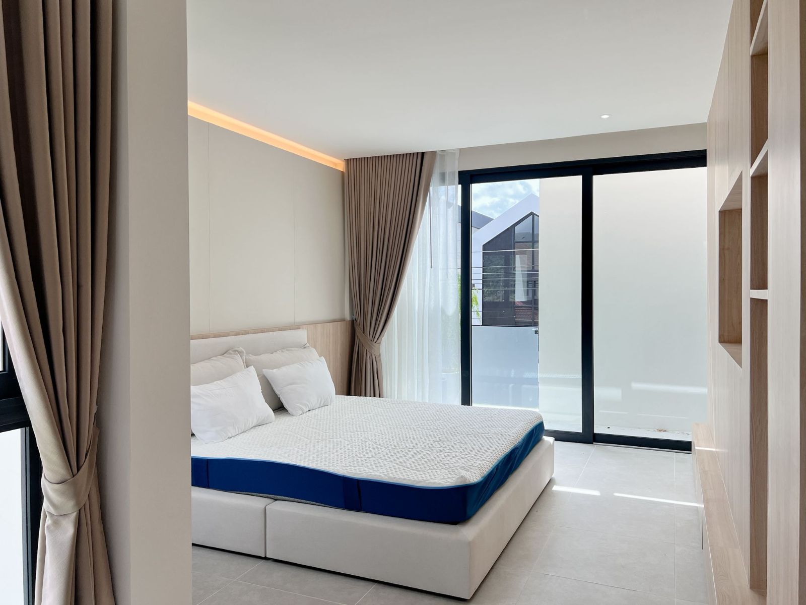 Interior view of 3 Bedroom Brand New Pool Villa for Sale Near Phuket Fitness Street