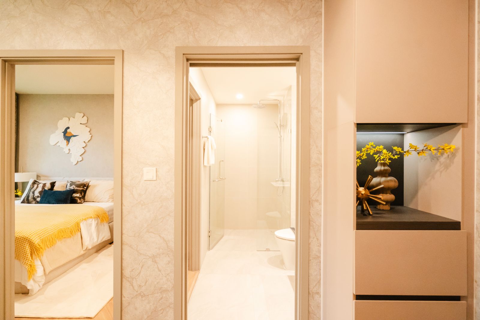 Interior view of Large 1 Bedroom Contemporary Condo for Sale at Title Coralina, Kamala