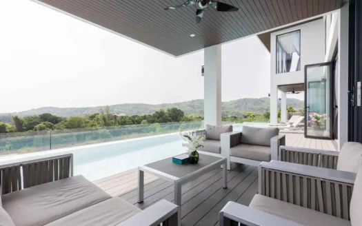 23650 stunning 6 bedroom villa for sale in layan beach 048