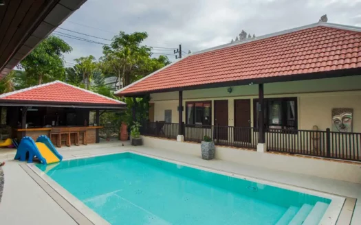 24776 private villa with large plot for sale in pasak 084