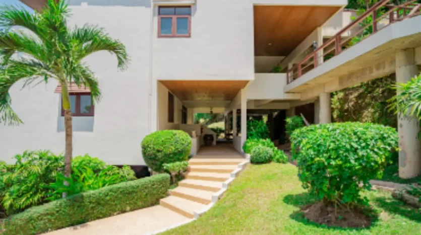 Luxury 3 Bedroom Condominium for Sale in Blue Canyon Golf Course