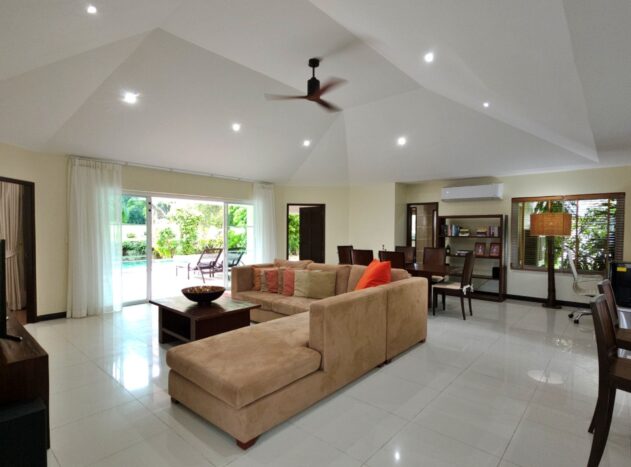2 Bedroom Golf View Villa for Sale in Loch Palm, Kathu