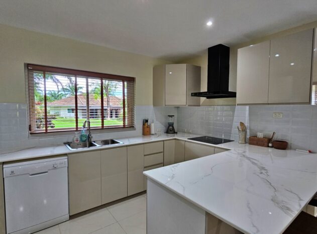 2 Bedroom Golf View Villa for Sale in Loch Palm, Kathu