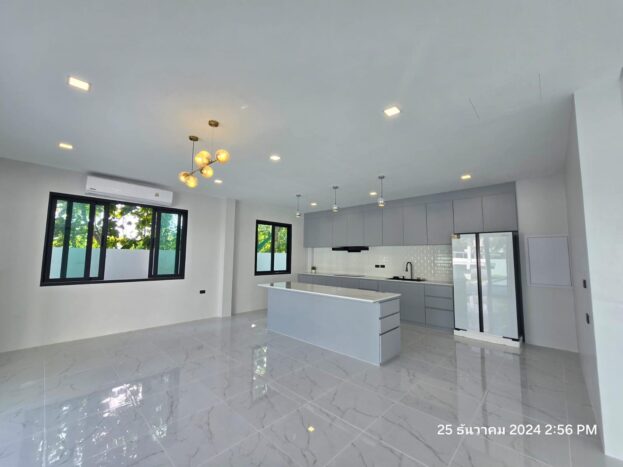 Brand New 4 Bedroom Pool Villa with Large Land Plot for Sale in Rawai
