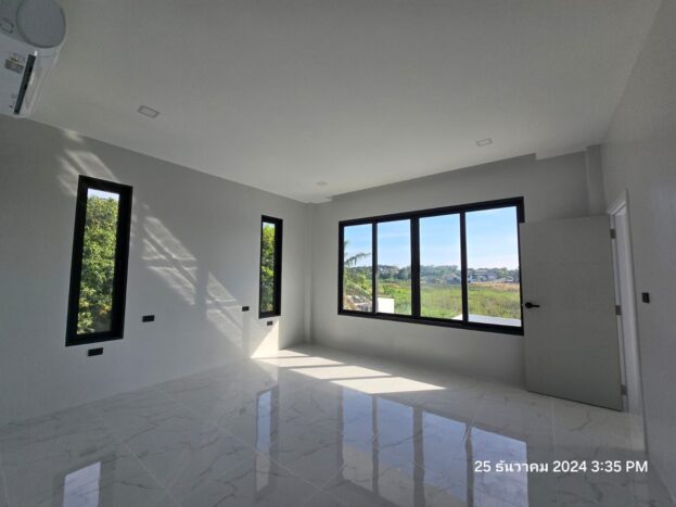 Brand New 4 Bedroom Pool Villa with Large Land Plot for Sale in Rawai