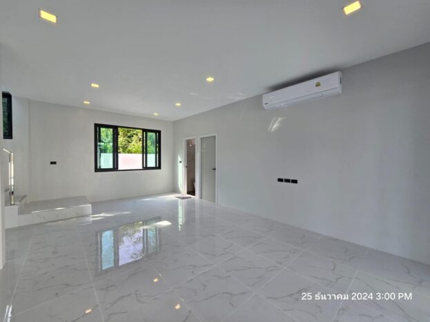 Brand New 4 Bedroom Pool Villa with Large Land Plot for Sale in Rawai