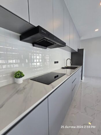 Brand New 4 Bedroom Pool Villa with Large Land Plot for Sale in Rawai