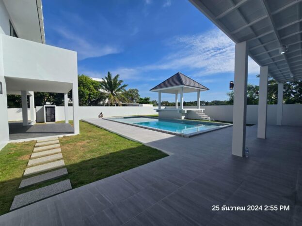 Brand New 4 Bedroom Pool Villa with Large Land Plot for Sale in Rawai