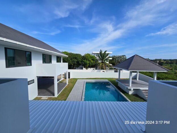 Brand New 4 Bedroom Pool Villa with Large Land Plot for Sale in Rawai