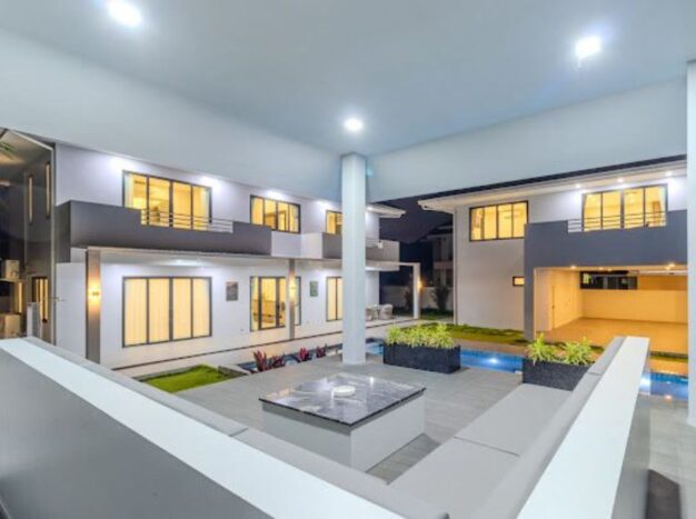 Brand New 4 Bedroom Pool Villa with Large Land Plot for Sale in Rawai