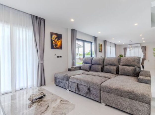 Brand New 4 Bedroom Pool Villa with Large Land Plot for Sale in Rawai