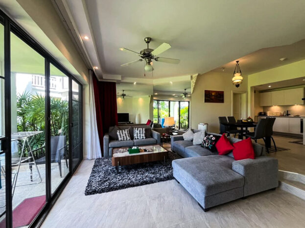 Foreign Freehold 1-Bedroom Ground Floor Condo for Sale in Allamanda 3 Laguna