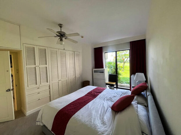 Foreign Freehold 1-Bedroom Ground Floor Condo for Sale in Allamanda 3 Laguna